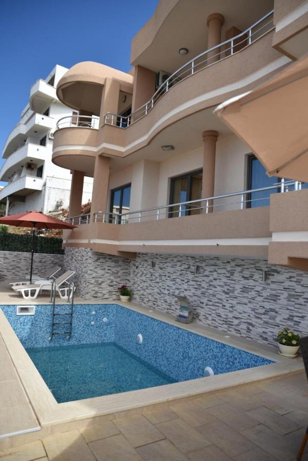 Guest House Evropa 2 Ulcinj Bagian luar foto