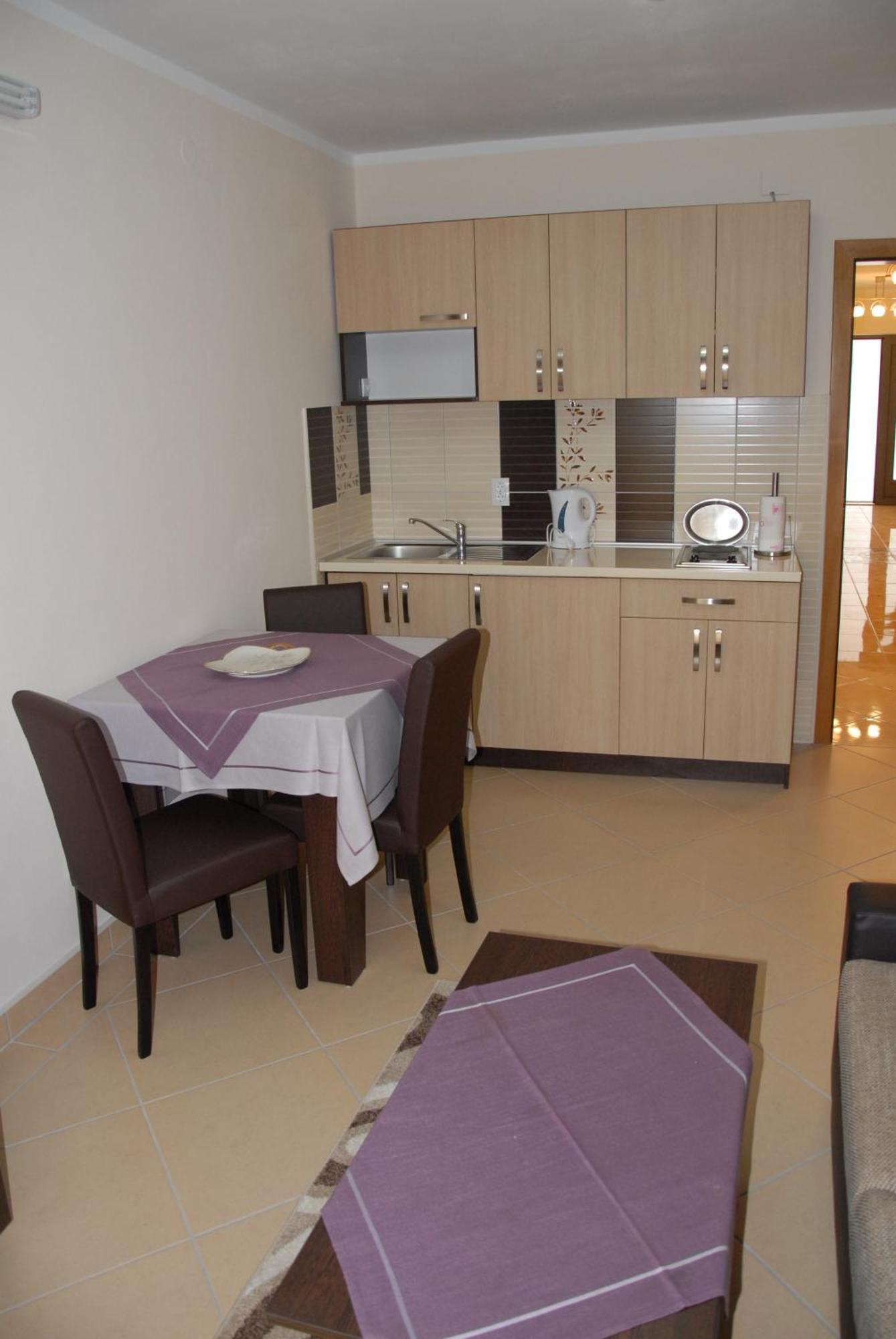 Guest House Evropa 2 Ulcinj Bagian luar foto