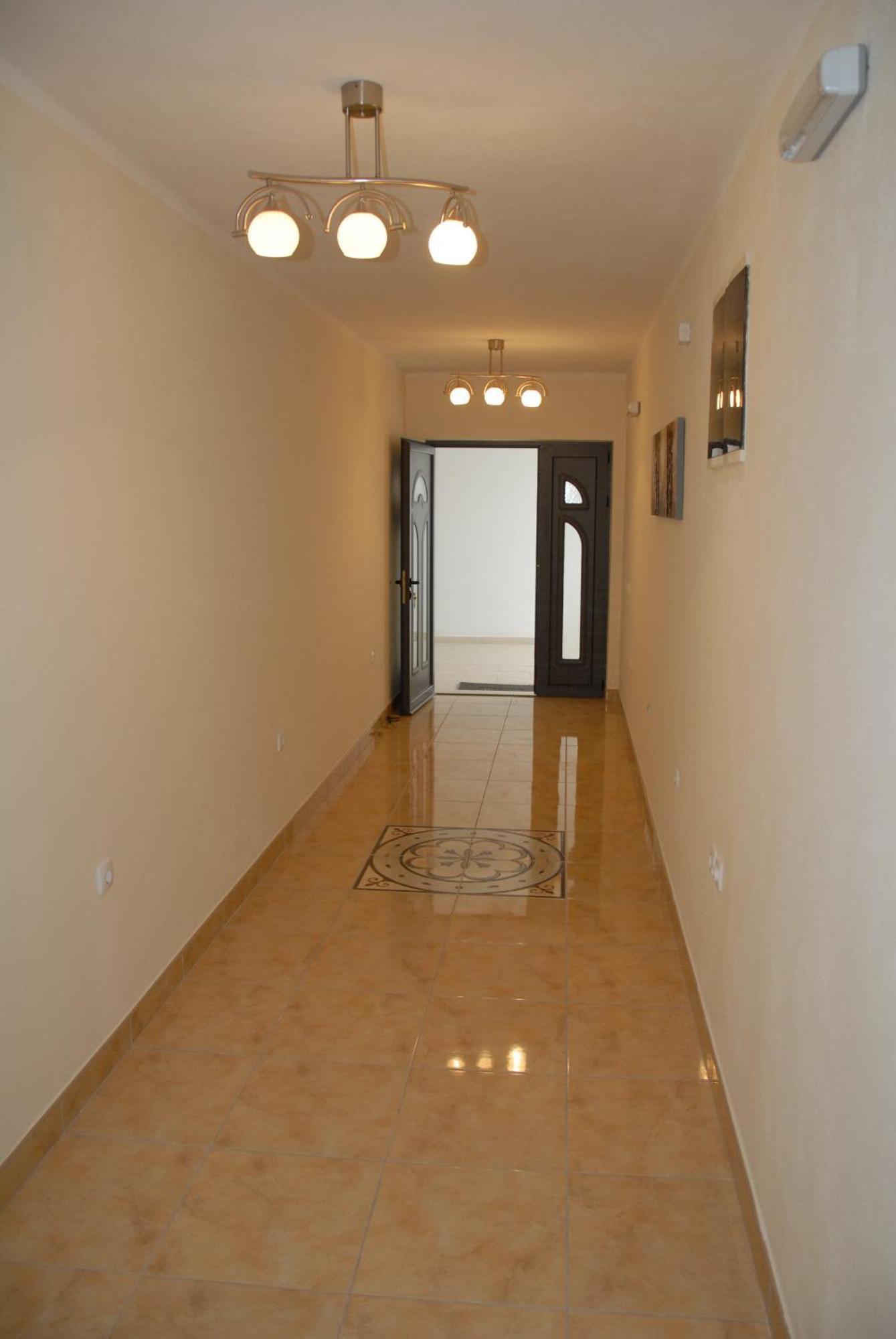Guest House Evropa 2 Ulcinj Bagian luar foto