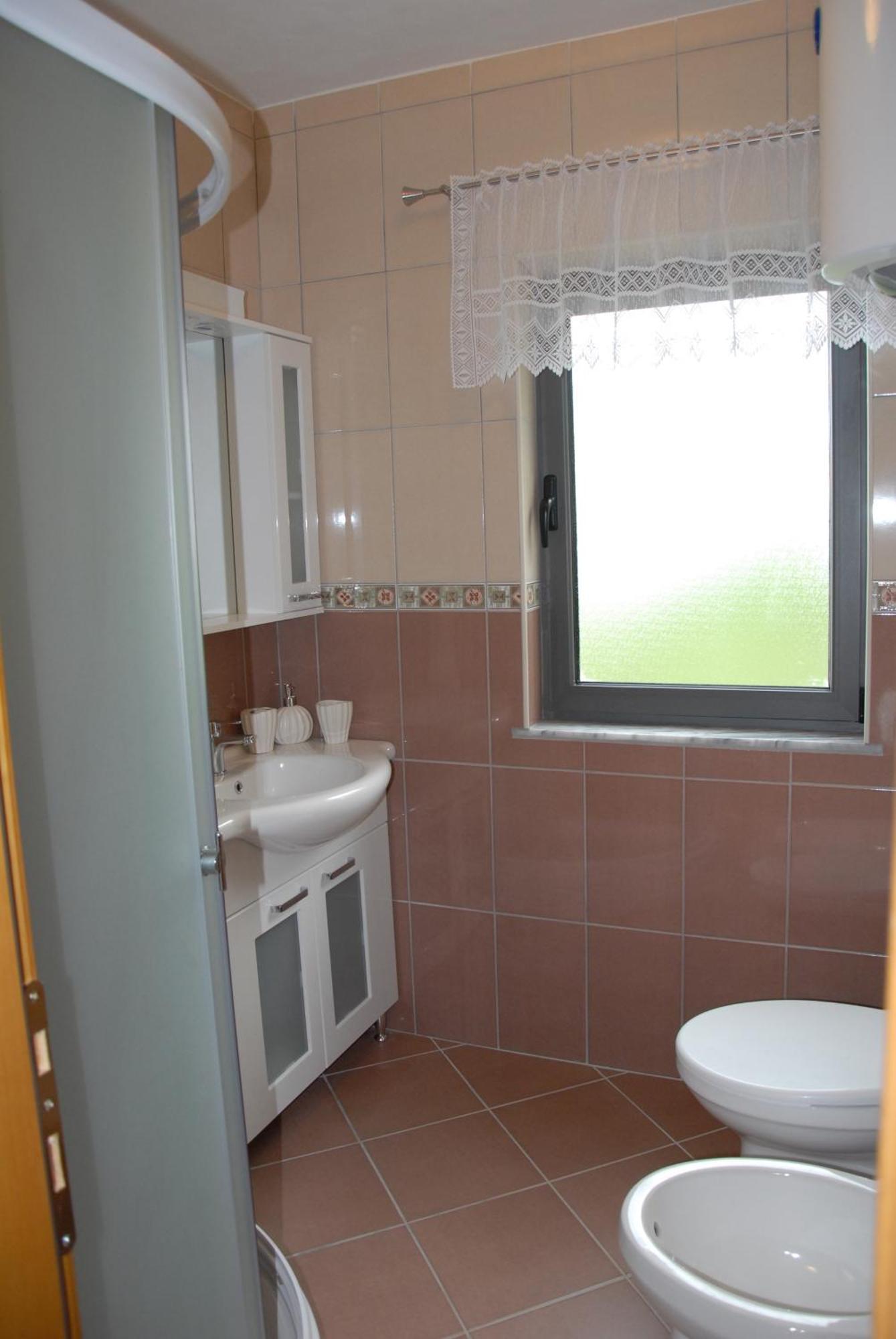 Guest House Evropa 2 Ulcinj Bagian luar foto