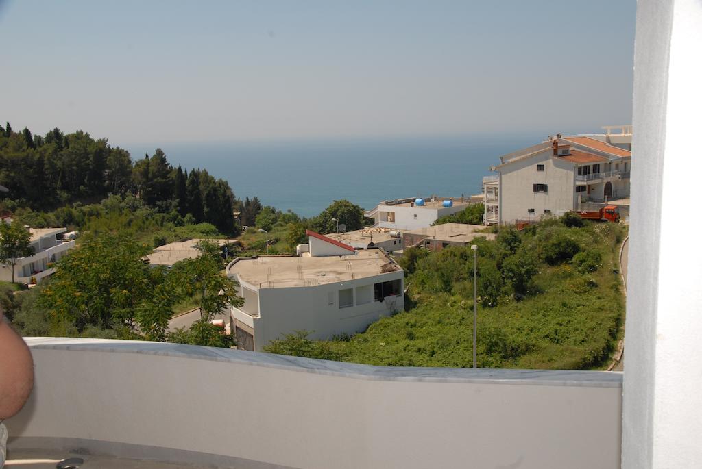 Guest House Evropa 2 Ulcinj Ruang foto