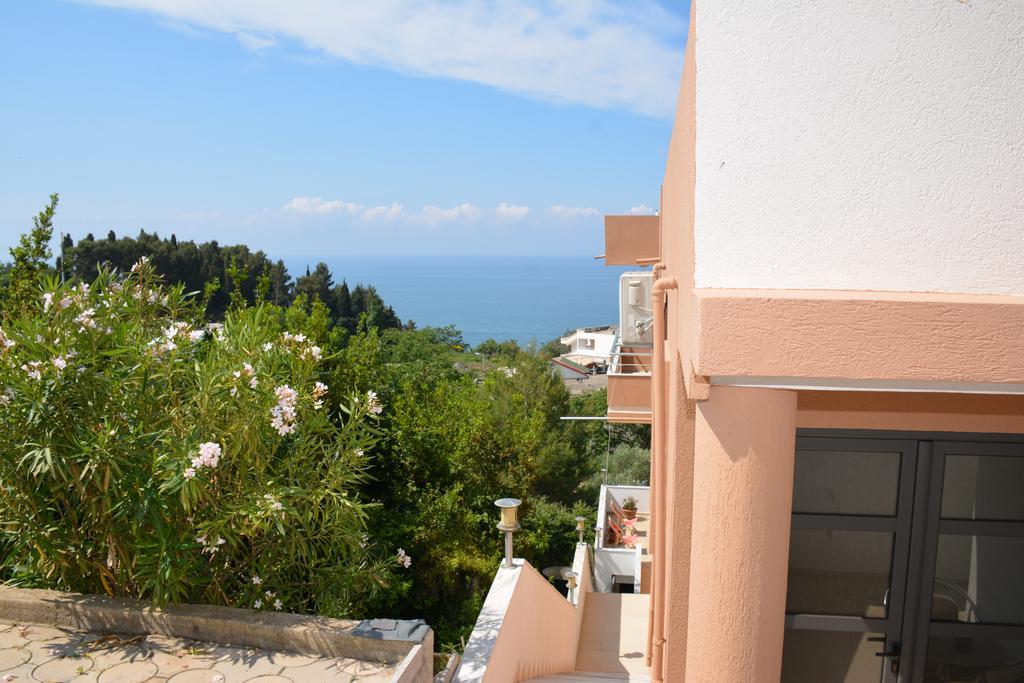 Guest House Evropa 2 Ulcinj Bagian luar foto
