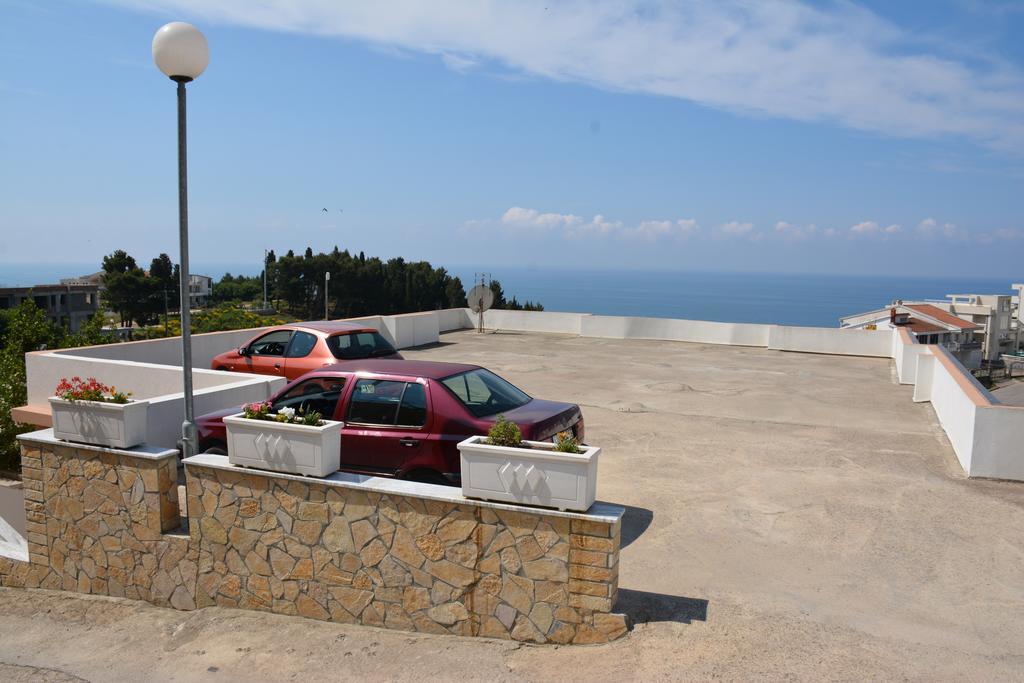 Guest House Evropa 2 Ulcinj Bagian luar foto