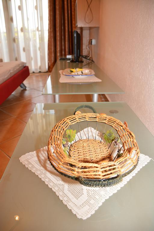 Guest House Evropa 2 Ulcinj Bagian luar foto