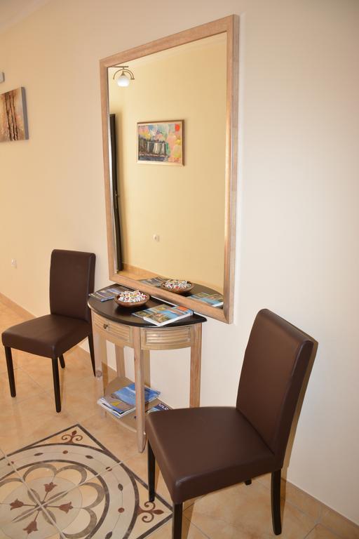 Guest House Evropa 2 Ulcinj Bagian luar foto