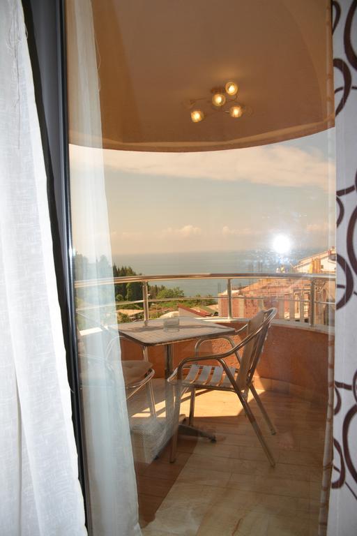 Guest House Evropa 2 Ulcinj Bagian luar foto